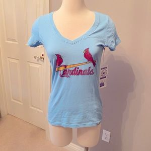 St. Louis Cardinals V-Neck Tee (NWT) Size Small